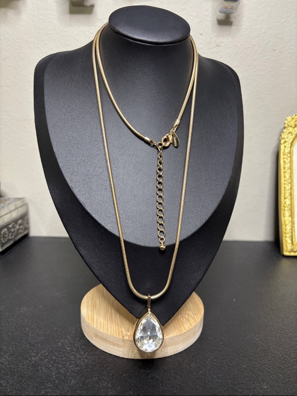 Chico’s Gold Tone Large Teardrop Crystal Pendant Long Necklace